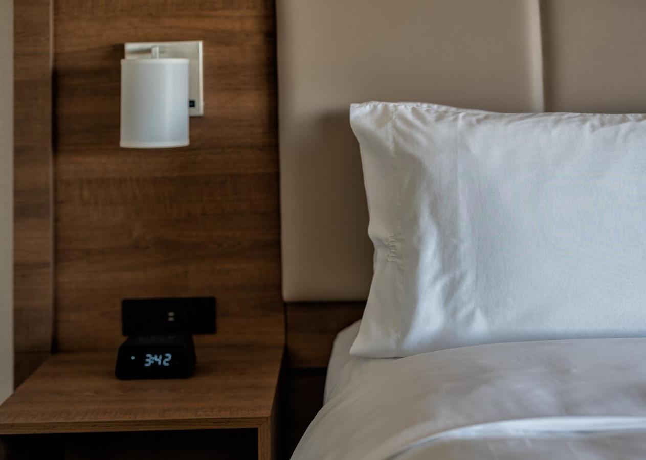 Holiday Inn Express & Suites - Brandon By Ihg Ngoại thất bức ảnh