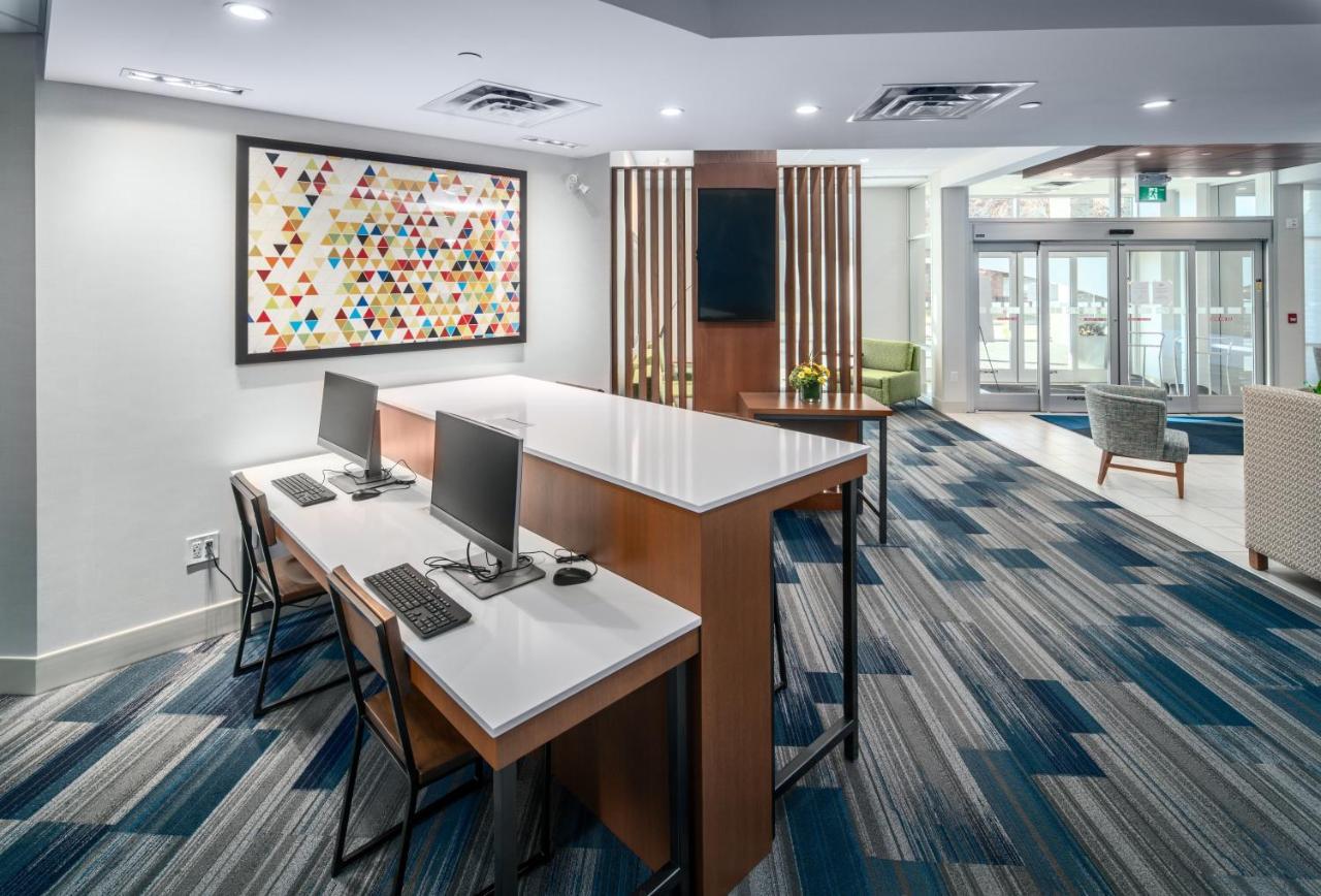 Holiday Inn Express & Suites - Brandon By Ihg Ngoại thất bức ảnh